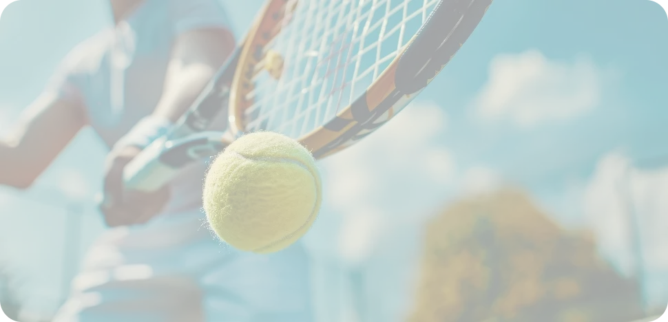 AI-powered tennis training machine with player
